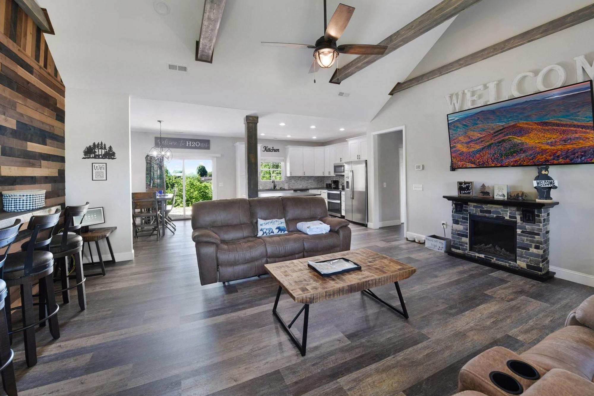 H2Oasis Incredible Pool Retreat With Mountains Views! Vila Sevierville Exterior foto